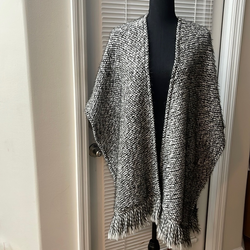 Bryn Walker Black/White Fringed Poncho